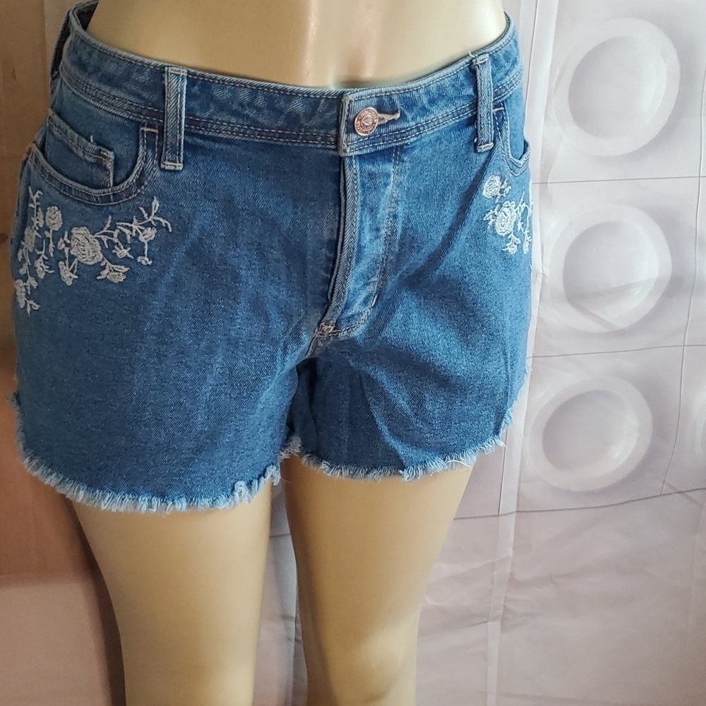 Hollister High Waist Embroidered Jean Shorts